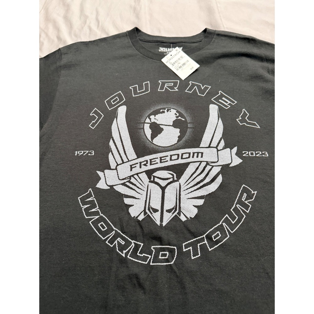 Journey Freedom World Tour 2023 Graphic T-Shirt Mens XS Black Rock Band Tee NWT